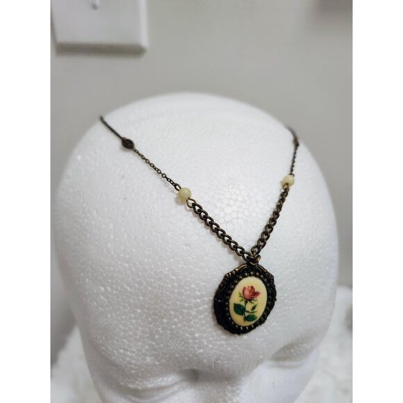 Vintage Filagree Floral Cameo Necklace Victorian Style Boho Jewelry Oval Framed - Picture 4 of 10